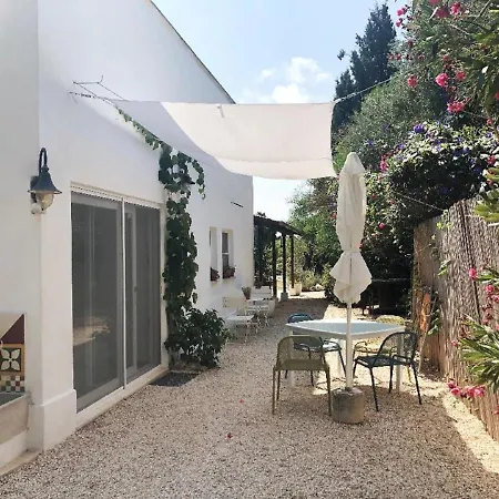 Bed & Breakfast Mater Bed & Food-riserva Naturale Di Torre Guaceto Serranova
