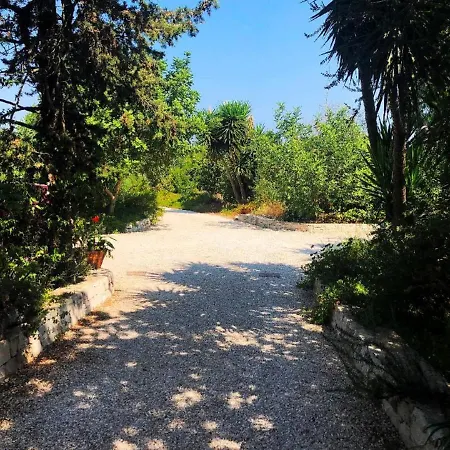 Bed & Breakfast Mater Bed & Food-riserva Naturale Di Torre Guaceto